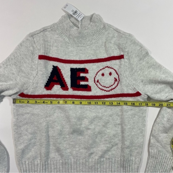New American Eagle Smiley Mock Neck Sweater - Picture 6 of 7